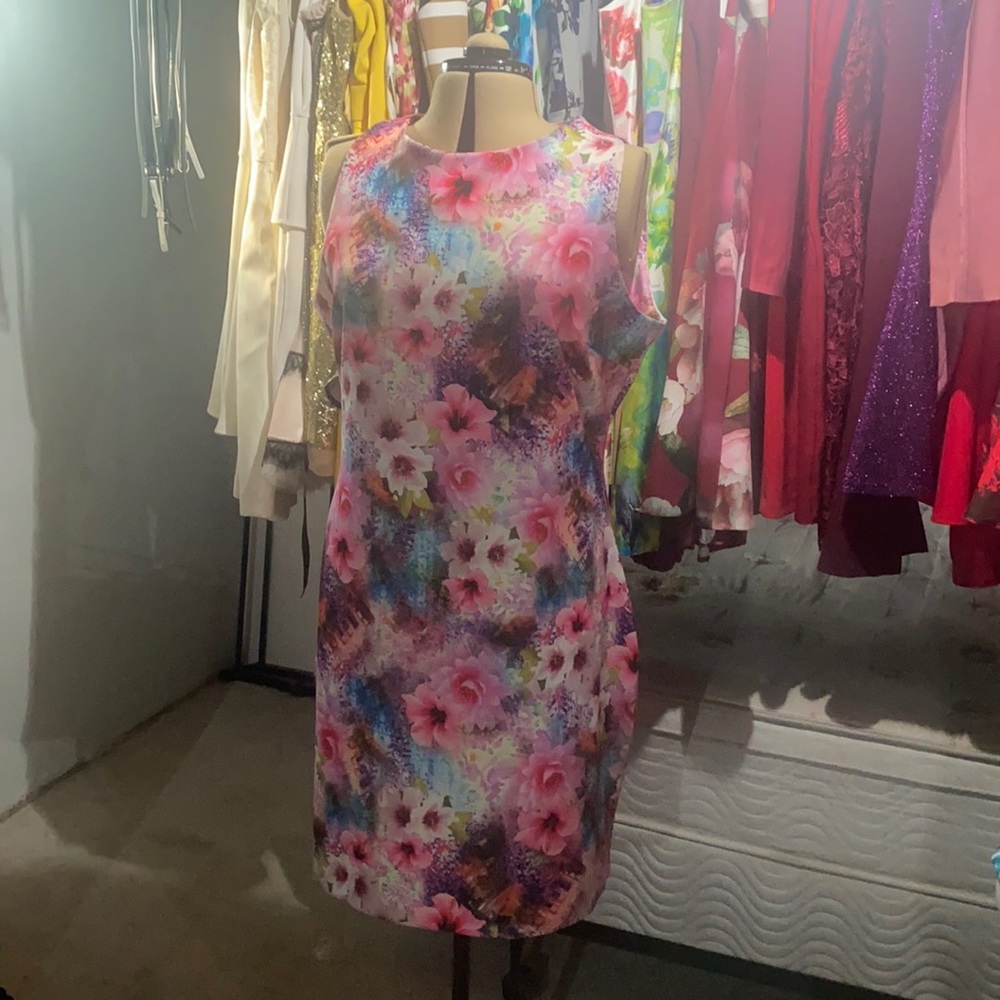 Floral sheath dress